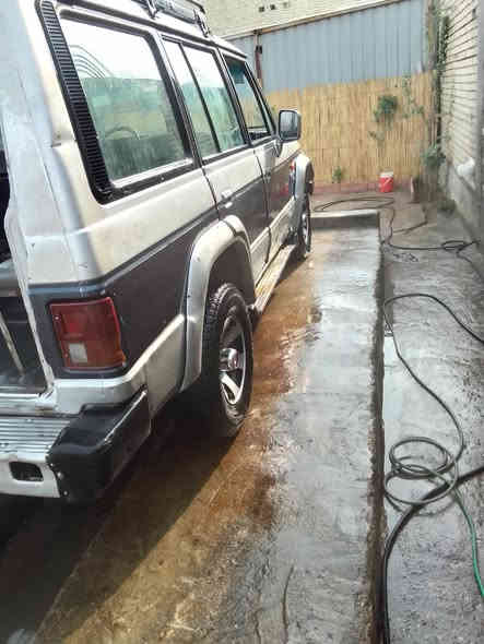 سلام عليكم سياره كالوبر اللبيع مكينة ففتي ثنين ونص ولا تنقص ولا تبخر رقم بغداد نكليزي جديد رقمي للاتصال ***********
