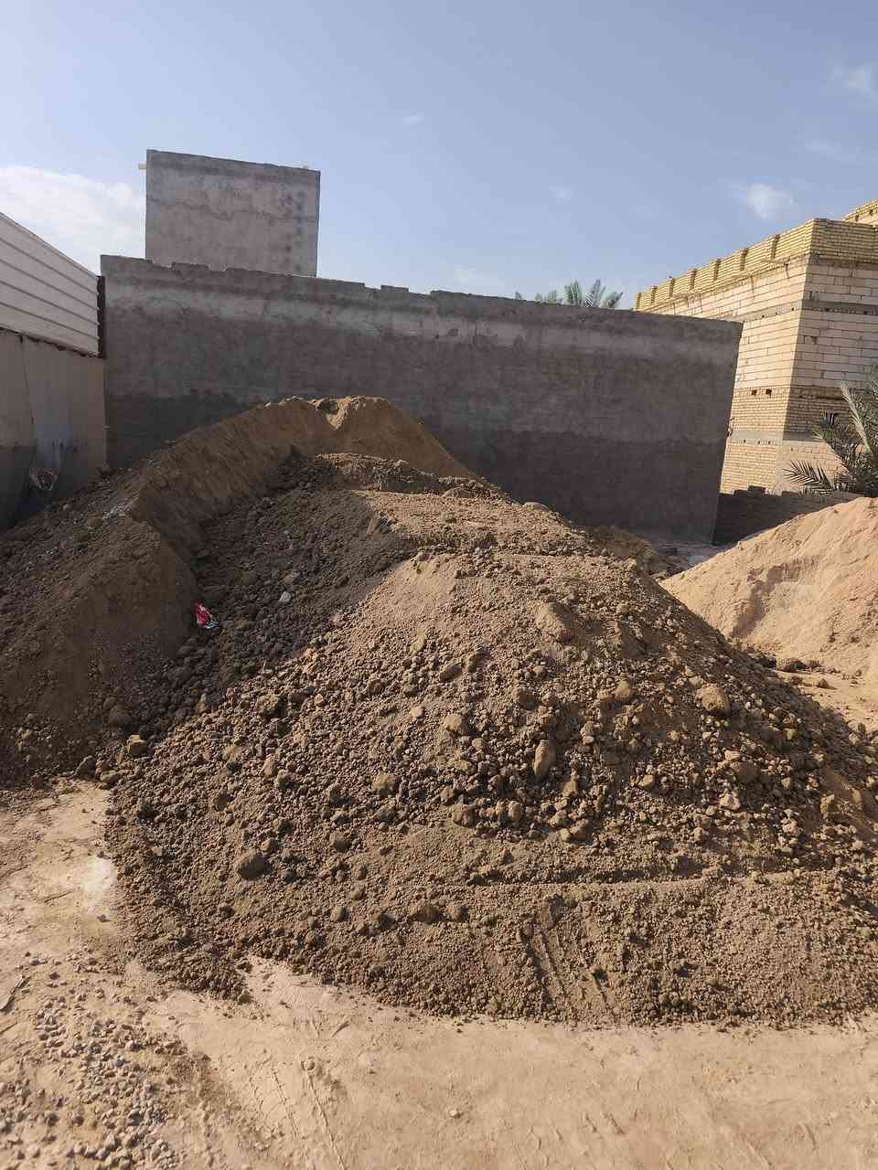 متوفر تراب الزرگان عندك قطعة بتلو خرسانه تريد عدرب تريد مگطوعه بيومك نخلصك علوت ابو مثنى حارث النتصال علا الرقام *********** /// ***********
او مراسلت الصفحة
