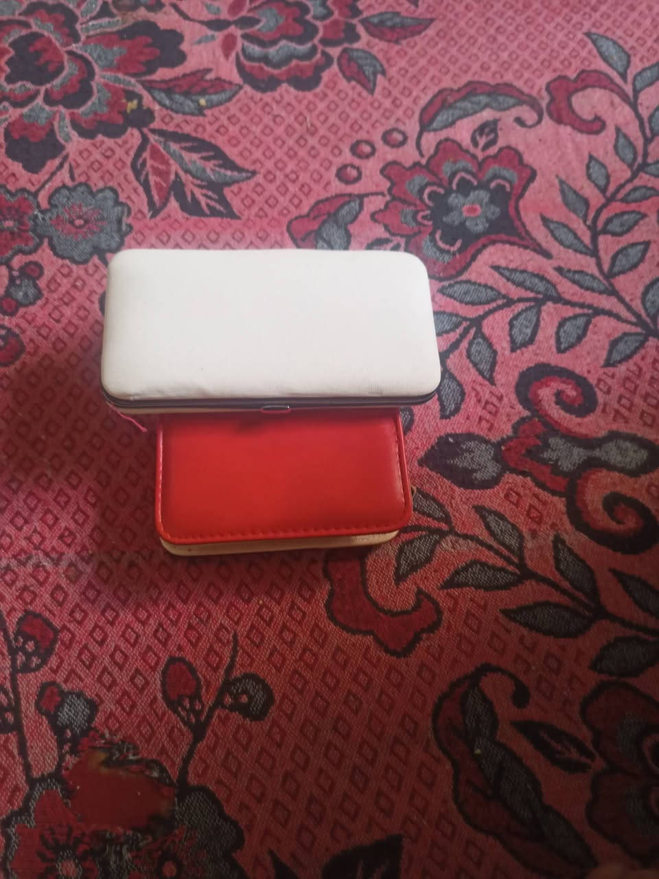 للبيع محفظات تحتوي على ادوات تنظيف الجسم وبسعر مناسب كوفه  تفيد حلاقين وأصحاب الصالونات وحتى ربات بيوت


**إذا كنت صاحب هذا الإعلان وتريد حذفه لأي سبب، رجاءا أرسل رسالة إلى الدعم الفني**