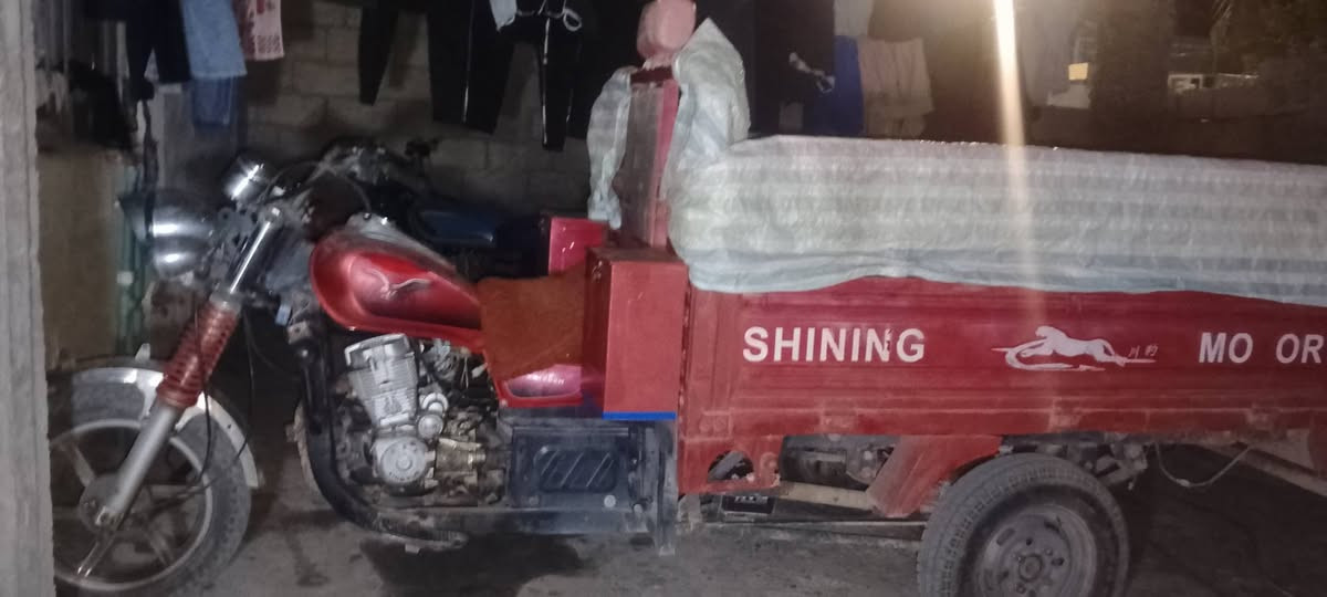 ستوتة للبيع المكان محافظة ديالى بعقوبة قريه الساده أتصل ع هذا الرقم ***********
