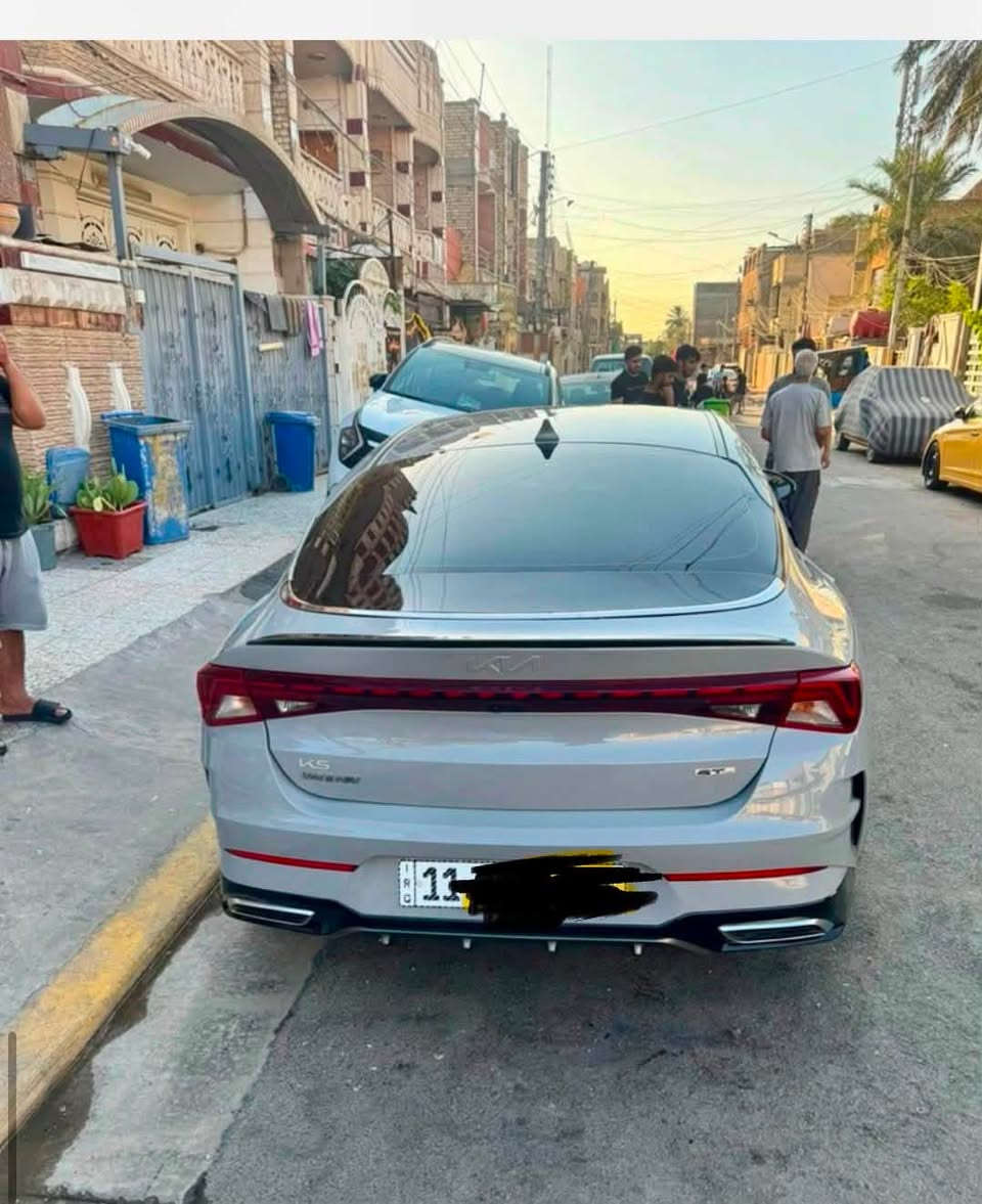 سلام عليكم عندي k5   ‏موديل 24 كتاب شهداء صار لها تسعة أشهر ومواصفات جيتي لا فول عدل بانوراما مكينة تيربو وهذا*********** حي ور اللي يحب يستفسر يتصل عليه
