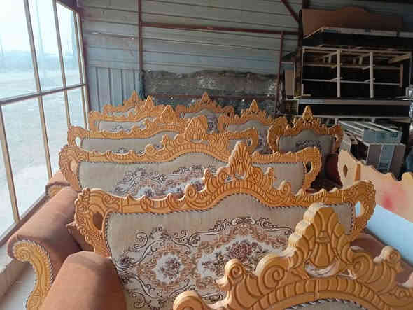 سلام عليكم 
تخم 20 مقعد سعر 850 الف دينار 
اخو الجديد عنوان حله ناحية النيل شارع النيل القديم معمل ومعرض الشمري لتخم وديوان 
للاستفسار تواصل معنا أو الاتصال على الرقم 
***********
