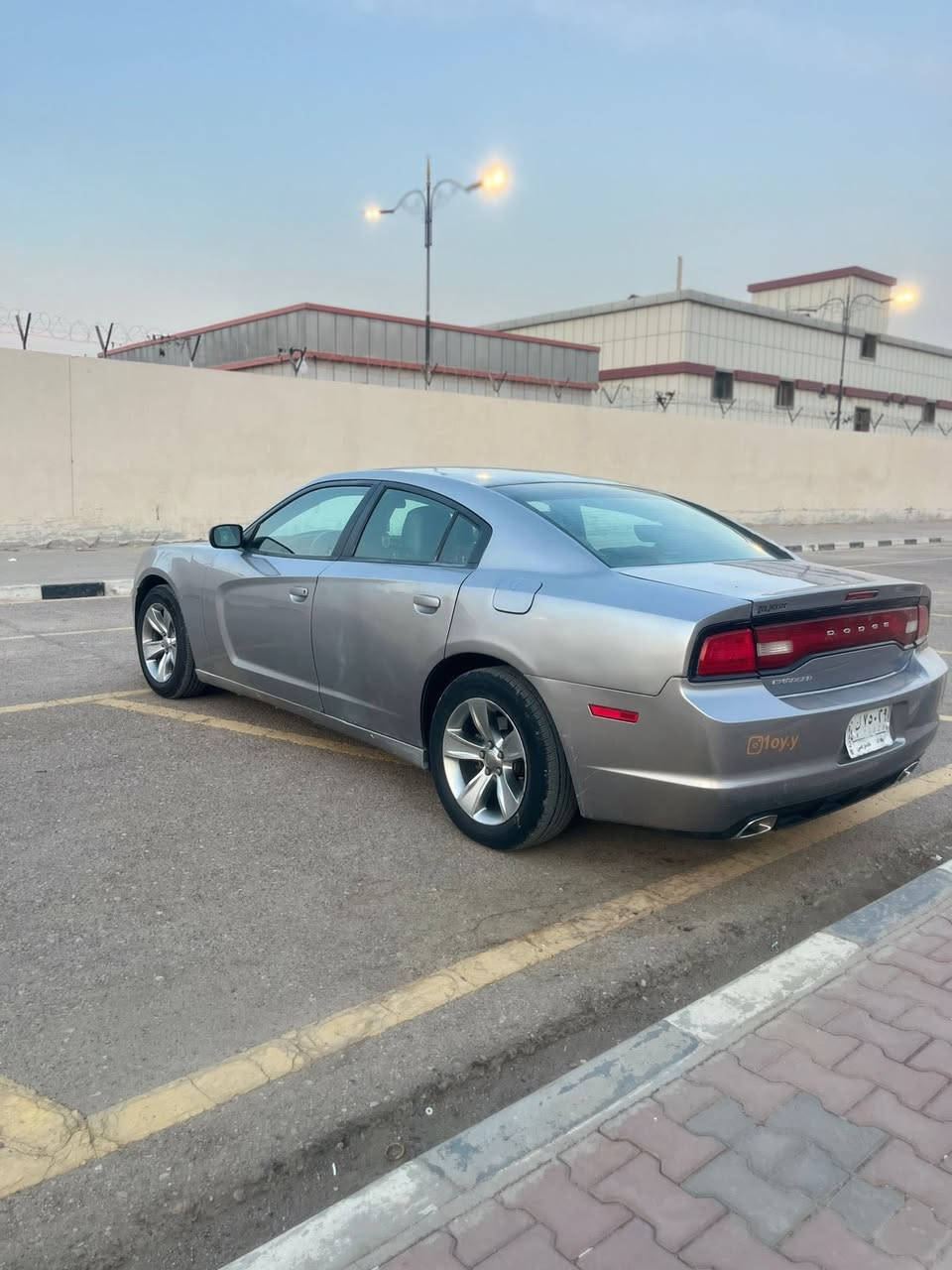 السلام عليكم بيع مستعجل 
جارجر اصل 2011 بلنسوية 2014
 معلاية يعني بس تداور طبيعي 
رقم بغداد الماني سنويه ما ساقطة مكينة قبل شهر شديتها مال كصه مكفولات مكينه وكير راديتر تبريد جديدة شرط بس تشحن غاز تايرات وسط ادامة كاملة عربانة خلفية جديدة هية والاكسل والدبلات اخذتها ب850 الف سيارة جاهزة تراي وين ميعجبك مال شغل ناقصها بوليش ضررها جاملغات خلفيه وقمارة صبغ بجم كبس بدون دواخل مكفولة من الكص السعر (108) وبيها مجال قليل مكاني ميسان العمارة 
اي تعليق سلبي مردود ع صاحبه 
***********
