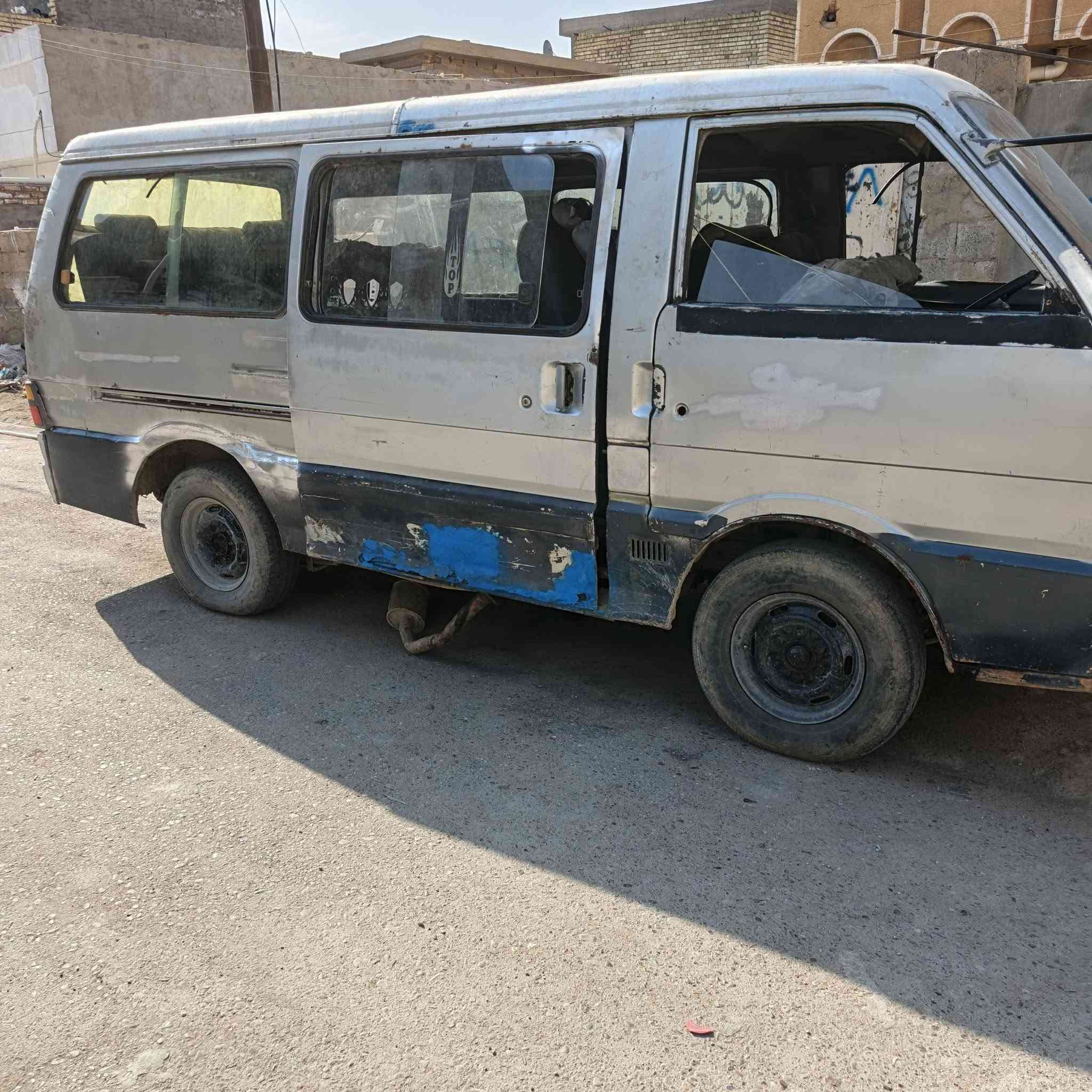 ‏يالله سلام عليكم سياره كيه بسته للبيع مكينه لاطشه  رقم شاصي خايس رقم الماني واسط  سنويه صاقطه بل ١٩  موديل ٩٤ بدون راعي سعر سياره ٦ ورقات وبلعافيه داينمو مابيه وباتري مابيه مكاني بغداد حسينيه معامل ***********
