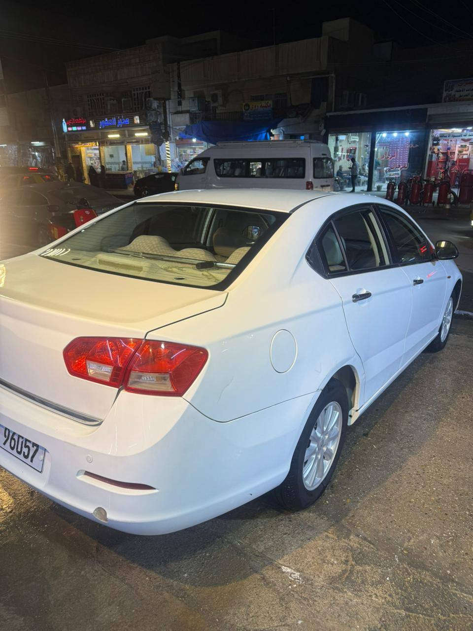 السلام عليكم للبيع شيري استرا 2014جديده مكفوله كفاله عامه زيرو ماشيه 28الف فول مواصفات السعر 65 وبيه مجال بسيط اخوان السياره برغي مامفتوح بيه بحاله الوكاله العنوان بغداد الامين ***********
