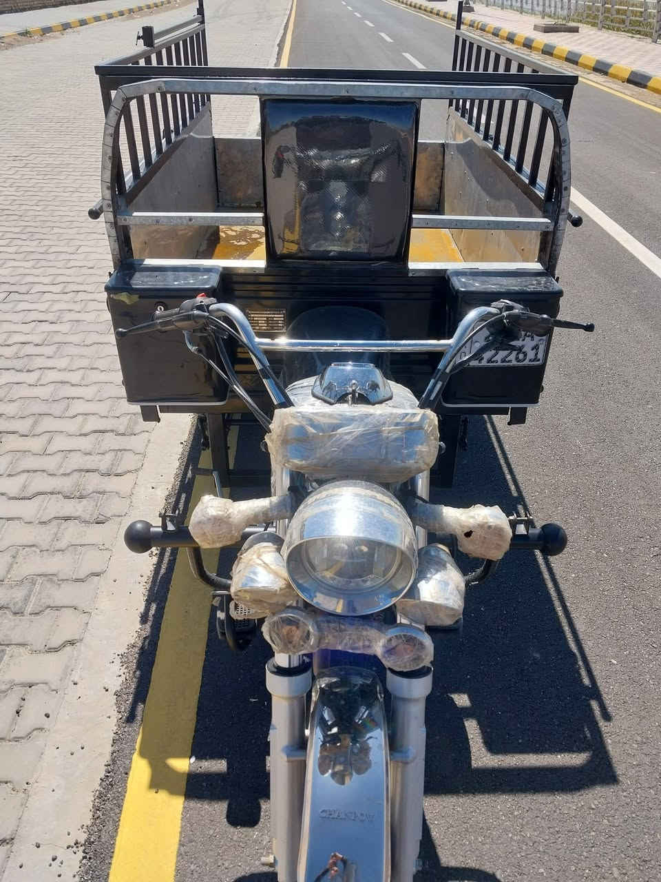 جمرة (فحل) موديل 23 طالعه ب25 شهر 6
 رقم وسنويه. راعيه (***********)
