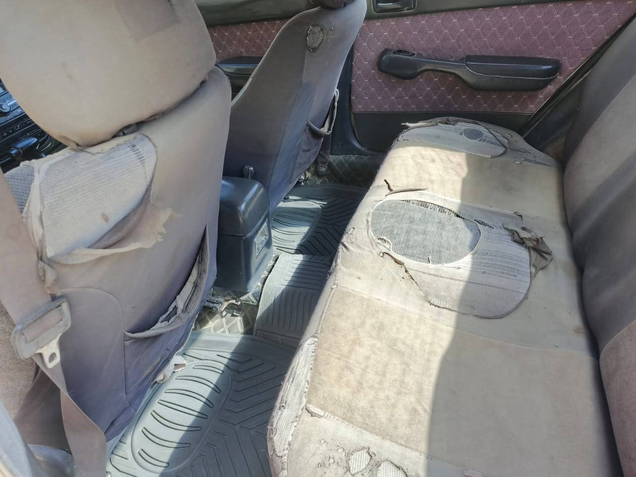 سلام عليكم سيارة تويوتا كارينا موديل 92 رقم بغداد مشروع وطني تحويل ثاني يوم سيارة بلادية مابية صبع محرك 1800 ابو كف كير كايم مشط كايم سيارة بسمي سعر اتصل على صاحب تلفون *********** اني مكلف بل نشر
