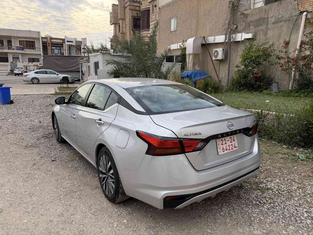 Nissan Altima SV  2023 Silver 

53 هەزار ڕۆشتووە 

سەیارەکە لیژنەیە 

دوو پارچە بۆ یاخە
چەمەلەغی لای سەکن لەگەڵ بۆنید 

سۆنەرم داناوە  

1N4BL4DV0PN350325

کەلار 📍 

110$ 

***********

