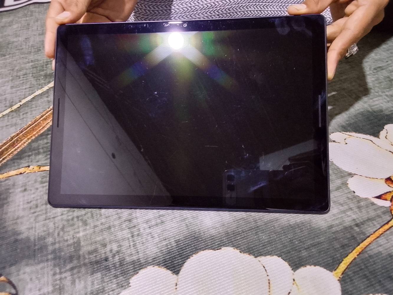 سلام عليكم ايباد كلش نضيف مثل ما شوفون كدامكم اسمه كوكل بكسل معالج كور ام 3جيل8رام8هارد64حجم12  ستوني اخذته كلش جديد مكاني ناصريه قضاء الفجر هوه صار عليه الله شاهد 200الف او انته قيم اب ذمه او ضمير او اخذه ‏