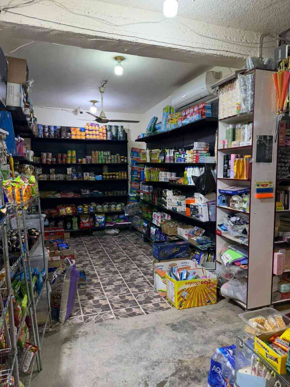 الهم صلي على محمد وآل محمد
السلام عليكم
أسواق للبيع
تحتوي ع ٦ برادات عاموديه ثنين مال شركه واربعه الك
وتحتوي ع برادات بطحيه عدد ٣
تحتوي ع منظومه كامله مال كامرات
و تحتوي ع سبالت عدد ٢
موقع الأسواق مقابيل ثانويه الاخيضر و مقابيل مدرسه شهيد هاشم الابتدائيه
الأسواق ركن ع شارعين
سبب البيع لعدم التفرغ الله شاهد
السعر خاص.
رقم الهاتف ***********
