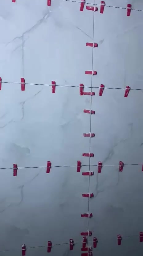 السلام عليكم اسطه سيراميك بورسلين شغل هندسي متفرغ حاليا *********** متواجد واتساب
