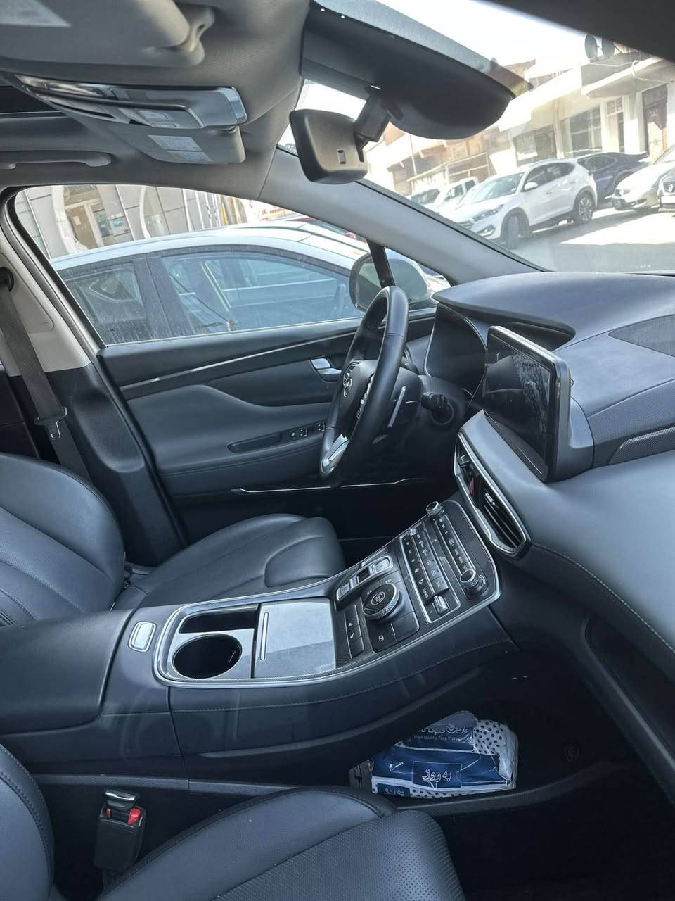 سنتافي موديل2023 ماصوفات فول فول كوشن جلد كوشن هيتر كوشن تبريد كوشن مساج كوشن خزن شاشه الكتروني و تحكم شاشه مزن  پينج كاميره پشت و پيش حساس و رادار ويل كروم و په رده 

ضرر : صبغ قطعه ك و بوستك ده رگه هي بي داخلي و بي يرباك رقم جاهز گيرو مه كينه شه رت به ر و رادار شريكه 

*********** اكر, نينوى
