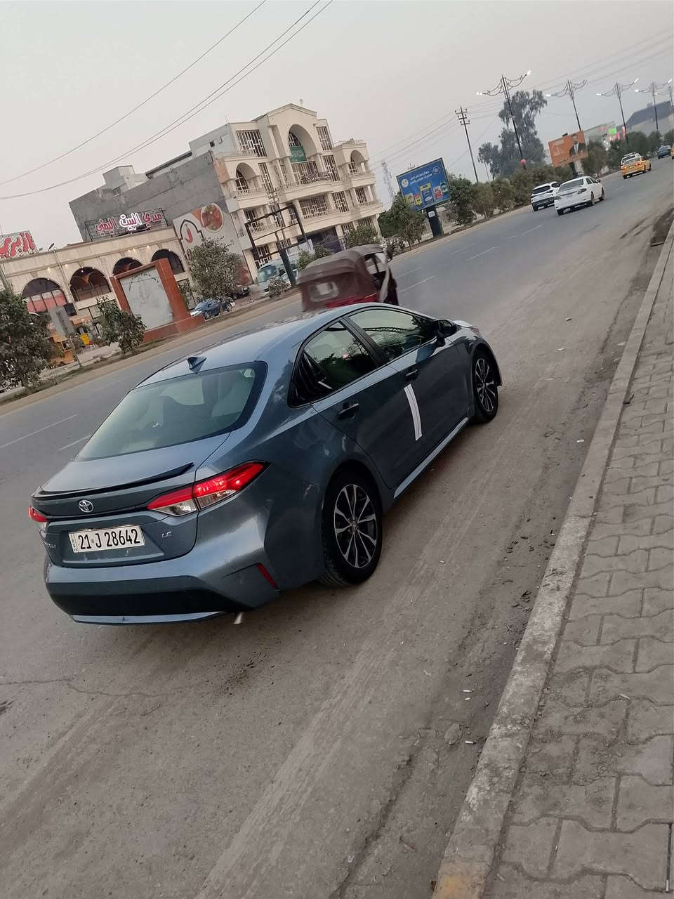 للبيع كورلا le موديل 2021 امريكي ضرر بنيد صبغ بدون دواخل
باب انصبغت اثر شخط وسونار داخل المنشور 
مكينه كير صدر تبريد كله كفاله 
رقم سليمانيه دولي سنويه ل28 
سعر 136$ وبيه مجال مكان بعقوبه تقاطع القدس 
***********
