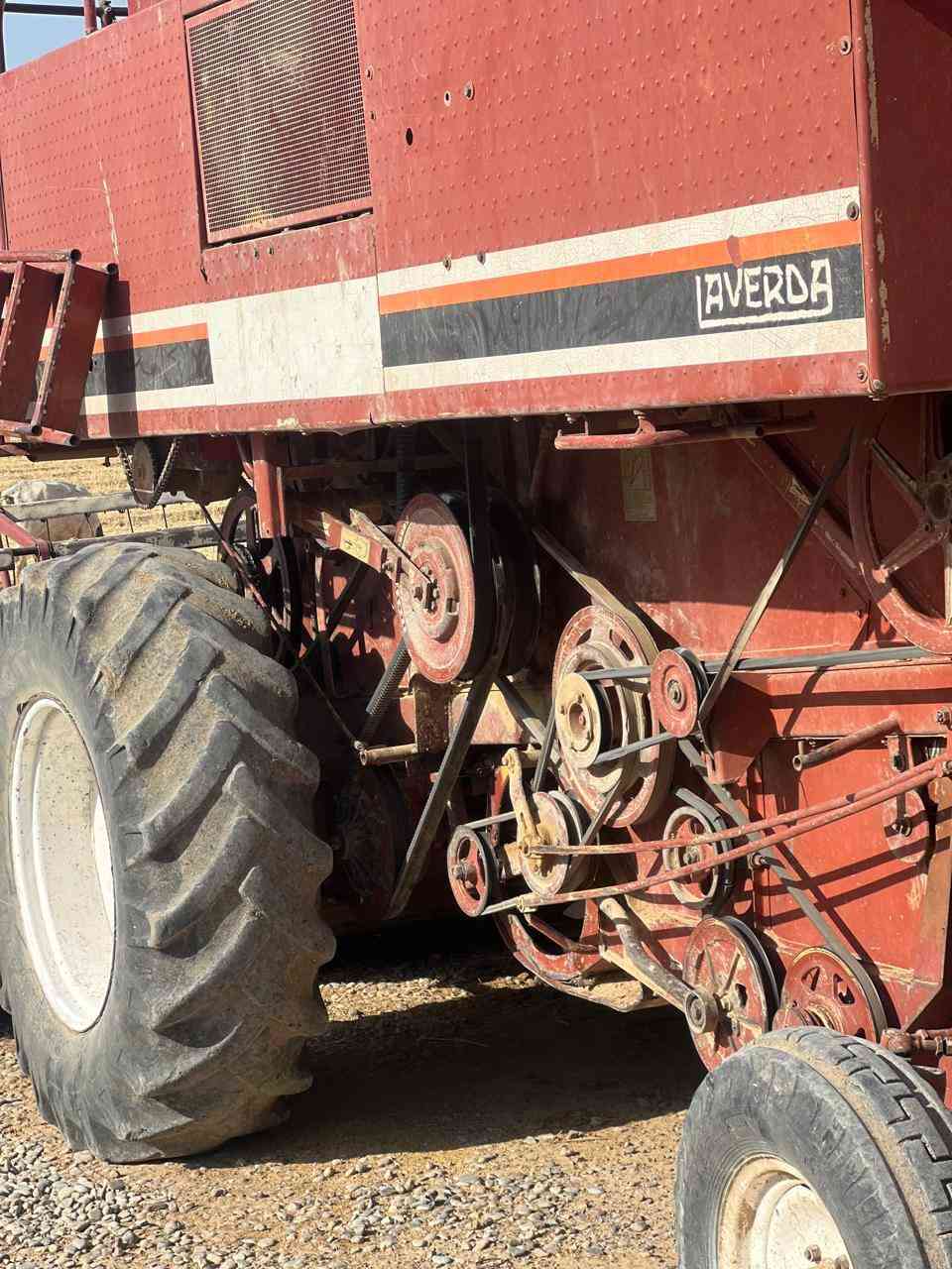 حاصدة لاڤيردا موديل 1985
رقم و سنوية كامل
مكانها كركوك
للتواصل اتصل على رقم بي واتساب
‏‪***********
