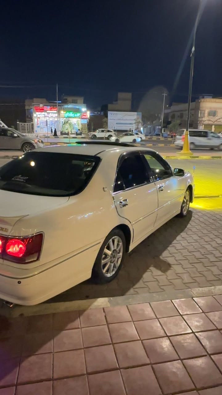 السلام عليكم
سياره للبيع ملكه كراون 
الموديل : 2000
المواصفات : 1-رادار امامي
2-اربع حساسات امامي وخلفي 
3-كامرات اماميه ثنين
4-اربع دكم كرستال اصل 
5-فتحه
6-D4 الچبير
7-تبريد امامي خلفي
8-ثلاجه خلفيه
9-تخم تاير جديد
10-حداديه جديدة
11-نمرة نجف انگليزي تحويل ثاني يوم بأسمي
12-كشنات اربعه كهرباء
13-تحكم ستيرن(عضلات)
14-تدفئه 
15-دواخل مخمل بيجي
16-ويل نجمه ابيض
17-مري اصل ملكه
18-سيدي6 اقراص جنجر
19-بلوتوث اصل
20- غراض جنطه كامله بدون نقص برغي واحد
21-گيجات الكترونيه
22-سستم صوت +دمامات فول
23- اربع كشنات خزن
رقم الشاصي : 75

السعر🛑 170 بي مجال للشراي

ملاحظه : السياره لاگص ولا نقل جثه تحوير نجف فوگ جوه 
مكاني النجف الأشرف

رقم الهاتف : ***********
