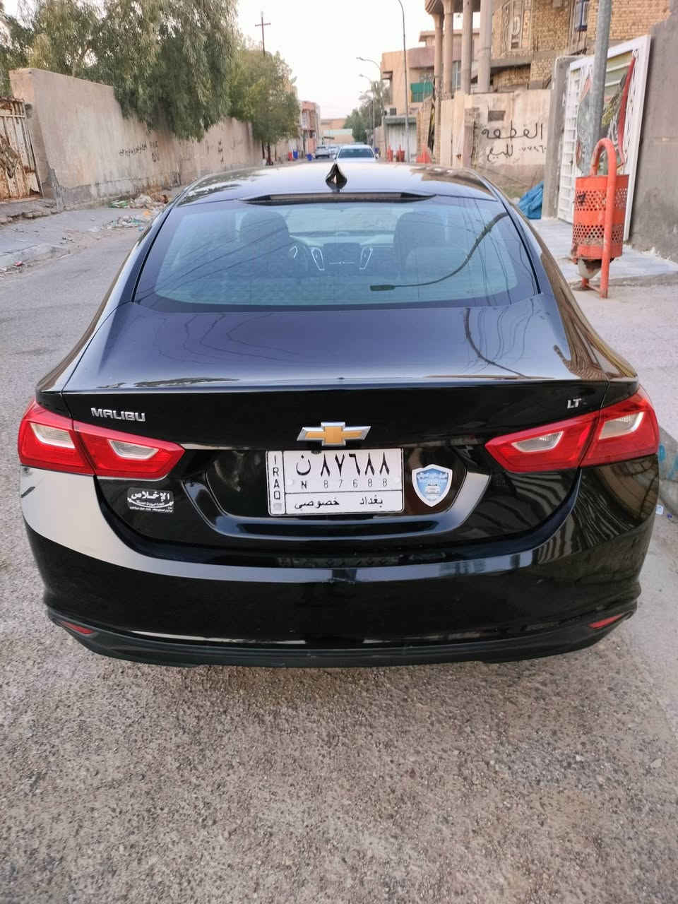 ماليبو 18
رقم بغداد بإسمي 
ماشية حوالي 90 ميل
گير محرك حدادية تمام 
تبريد منظومة ثلج 
حادثها فقط لايت و اصبعين من البنيد بارد فقط
و چاملغ خلفي و باب خلفي كلير بدون لا طخة و لا تعديل 
بدون ايرباك #بدون_ايرباك
بالعراق صارت بيها طخة بين الچاملغ الأمامي و الباب و رجعت بارد 
120 ورقة و مجالها بسيط 
أو مراوس حسب القناعة و يفضل اكاديا أو ترافرس
مكانها بالكوت و تحويلها شوكت ما تحب 
***********
***********
