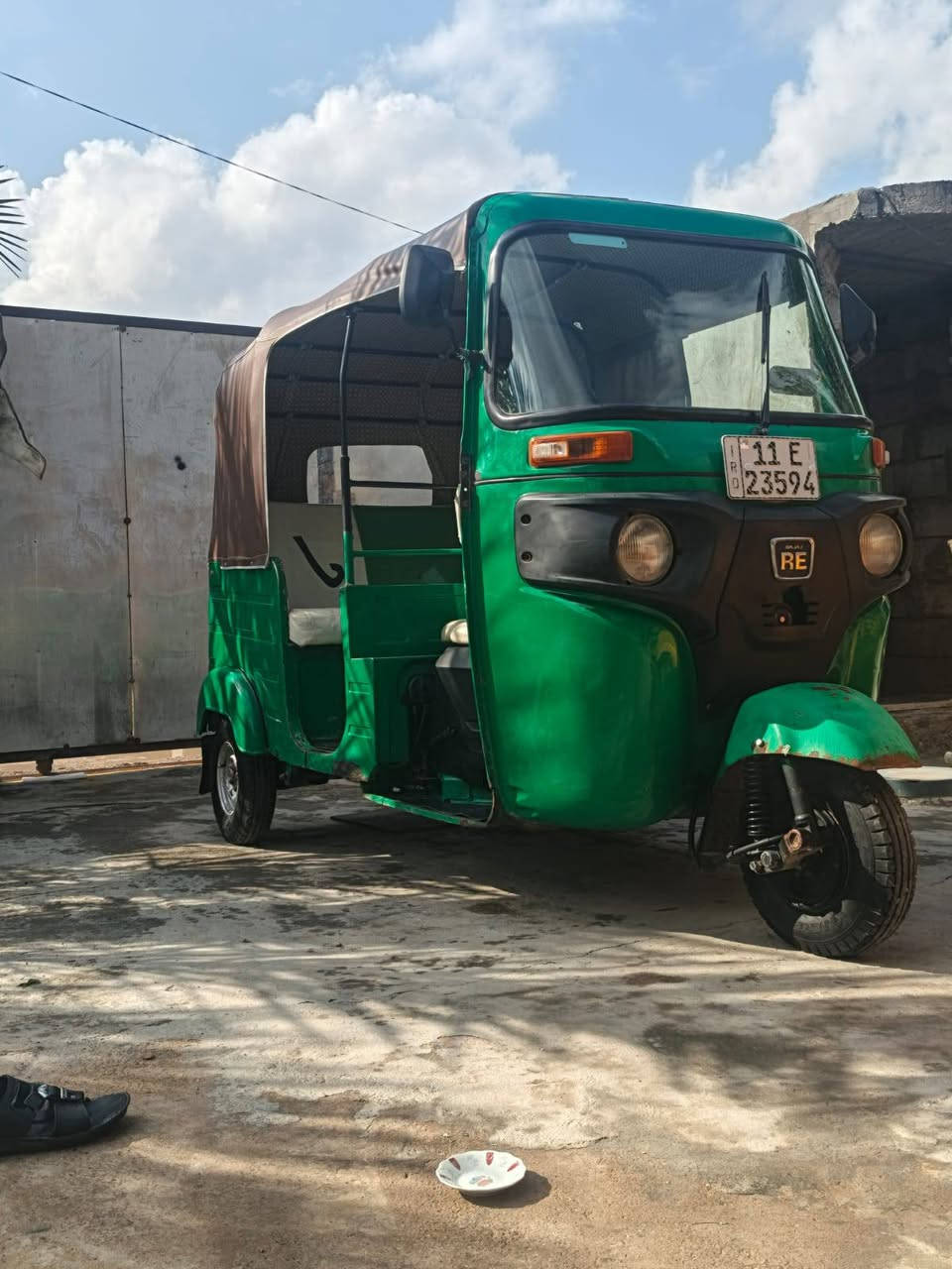 تكتك للبيع ديالى خان بني سعد موديل20. مرقم مكفوله شرط تحويل ديالى ...رقم ***********
