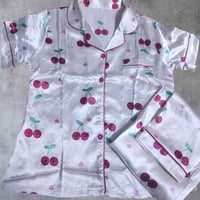 ملابس • جملة • توصيل لجميع المحافظات