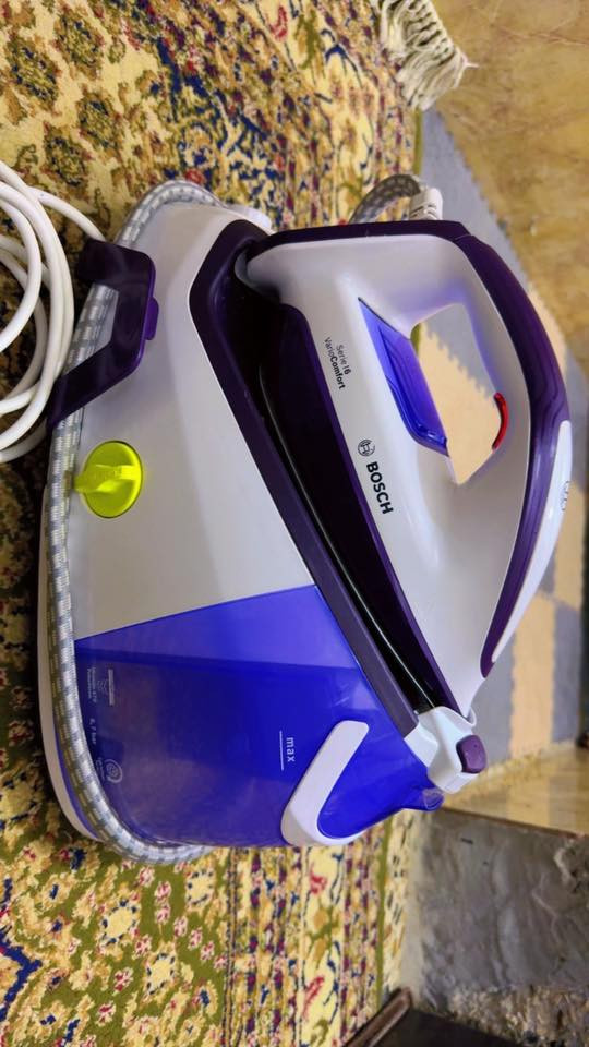 مكواة بخاري ماركة بوش صناعة إسبانية الاصلي انظمة كوي متعددة استخدام جدا قليل السعر 150 قفل 
للتواصل ***********
