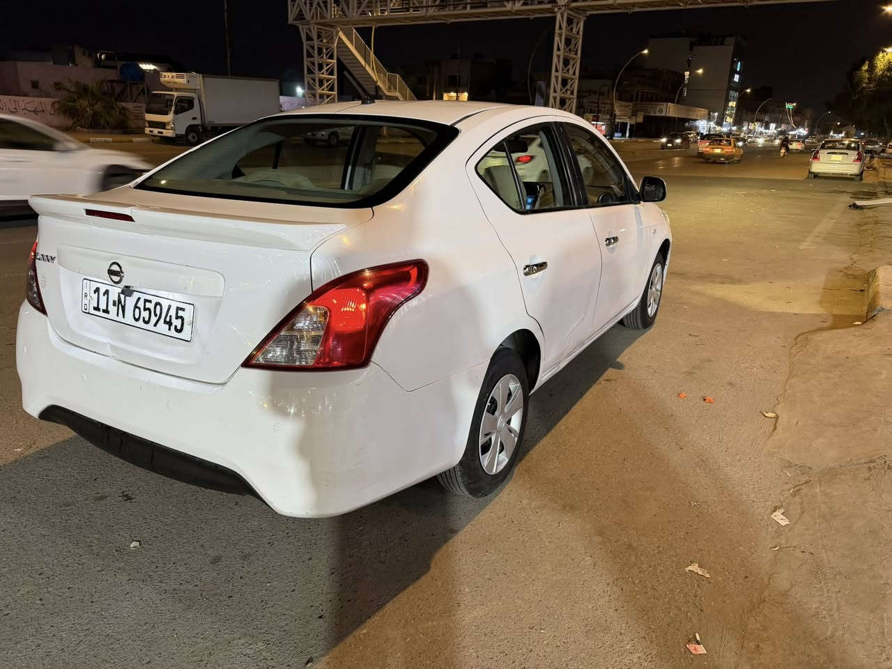 السلام عليكم نيسان سني هندي 2019 رقم بغداد بسمي مكفوله من الصبغ ول وتبديل
بيها طخه بل باب الخلفيه عله وضعها مكانها بغداد حي القاهره السعر 100 وبيها  مجال 
***********
