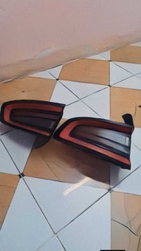 زوج بك لايت جارجر بلادي مال كصه ٢٣ جدد شخط مابيهن سعر ٢٠٠ الف ٠٧٧٢٥٧٦٢...