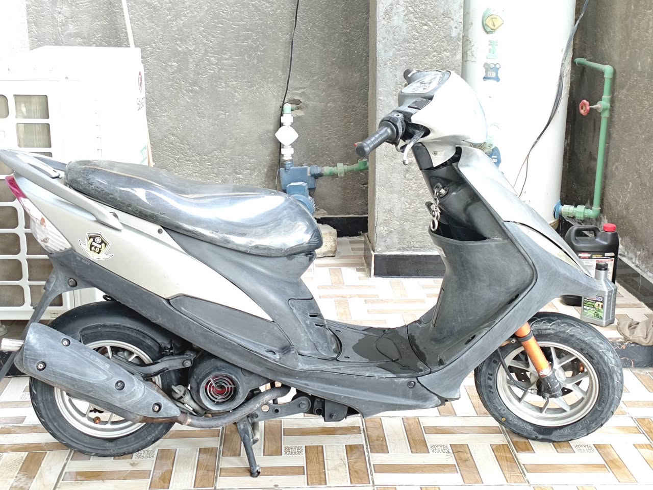 للبيع
صالنصة صجمية
 ويل بلادي وكصب NCY
صدر امامي Dy
فج ncy
ملقط RGS
دبل خلفي 
والدراجة 55 بلادي 
جانت يم سنجاري
واتساب ***********
