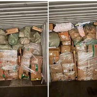 تتوفر حاويات مكس هونغ كونغ فعلى الاخوة الراغبين بالشراء التواصل مع مخا...