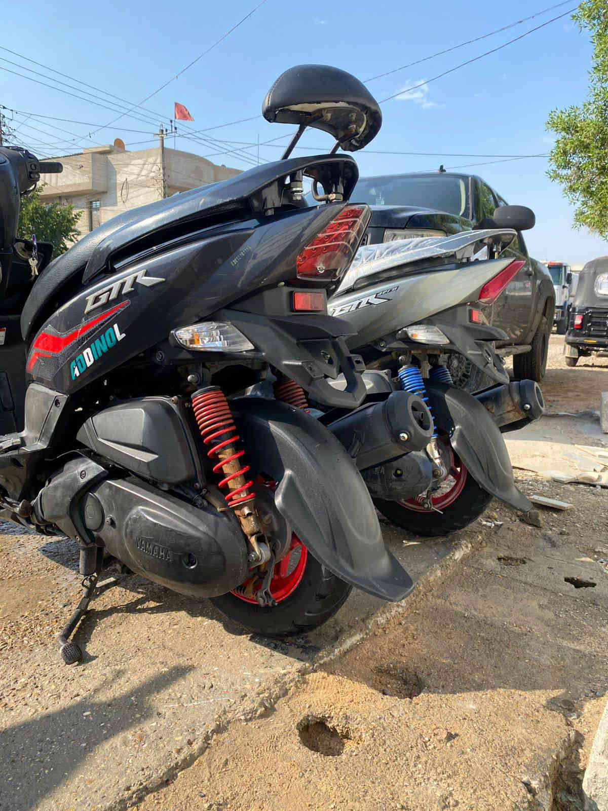 سلام عليكم 
جيتي ار 
موديل 2014
دراجه اخت الرمبه 
مكينه كفااااله 
زوج تايرات جدد 
ضفيره ع وضع الشركه
كلجات بلاد
ويل نجمه
لون فيراني
دراجه كلش حلوه واحله من الصور 
ما نقصها برغي 
حته الدهن توني مبدله MOTUL
سعرها 700وبيها مجال
مكاني بغداد الحريه
***********
