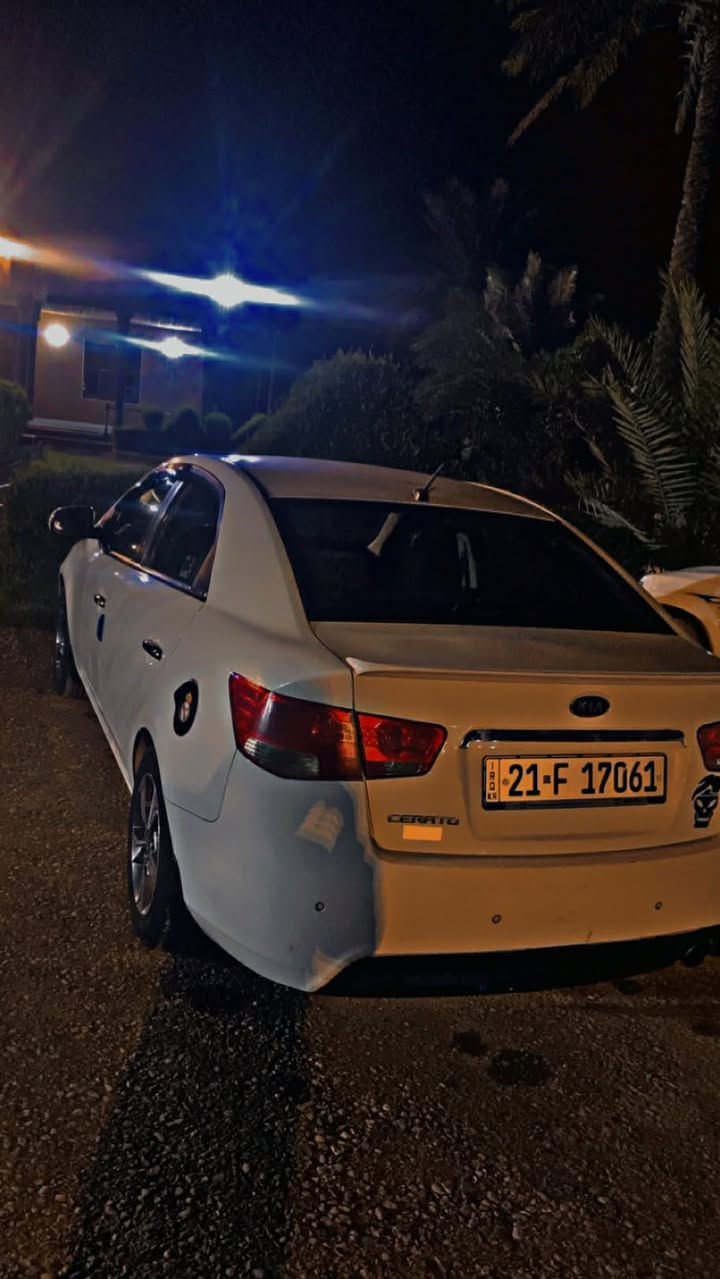 سلام عليكم
ك سيراتو 2013
خليجي محرك 1600دوش 
رقم شمالي سليمانيه 
تبريد خير من الله 
حساس خلفي 
نضام ترحيب 
شفتات 6نمر 
المري شفط 
تحكم ستيرن 
لد نهاري 

السعر 117 بيها مجال بسيط 
***********
