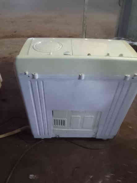 غسالھ ١٥كيلو نضافھ ٨٠% سعرھ ٧٥الف وبيھ مجال مكاني بغداد الزعفرانيھ وكو توصيل وأي استفسار الاتصال ***********
