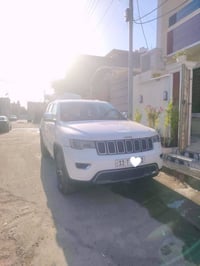 جيب شيروكي 2017  وارد امريكي رقم بغداد النكليزي الجديد محرك V6  سعر : ...