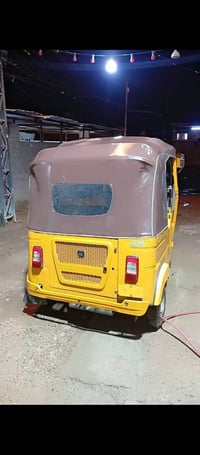 شباب تكتك باجاج 2021نضيفة سعر7200 بيهةمجال   بغداد غزالية 07714888634💬