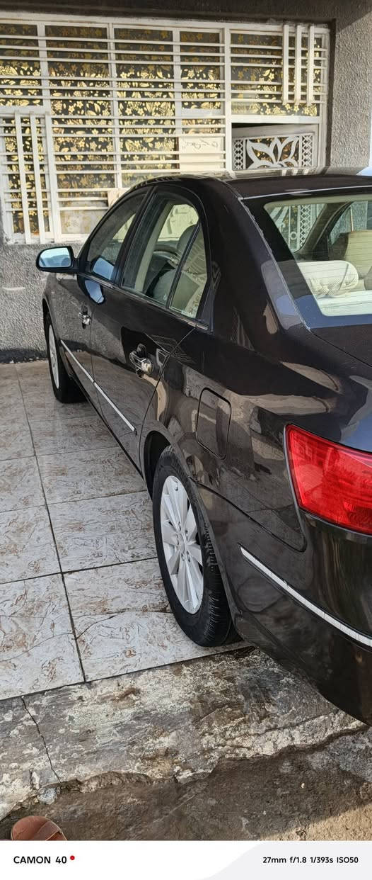 سلام عليكم سوناتا 2009 وارد أمريكي رقم بغداد سيار حلو و نضيفه محرك 2400 نضيف داخله نضيف فتحه 
مكان سيار بغداد سيار بسمي
***********
