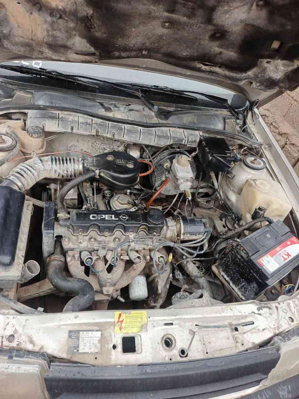 فكتره موديل 91حجم 16وظع شركه مبدل داير واحد مابي صبغ بسمي رقم الماني سعر 43ومجال عنوان دهوك رقم الهاتف ***********
