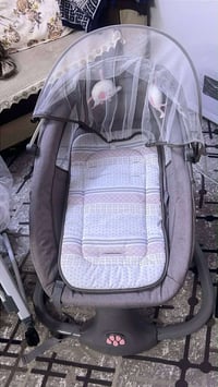 كاروك هزاز مستعمل قليل مابيهم اي عيب واحد بيهم كهربائي سعر كل واحد ٥٠ا...