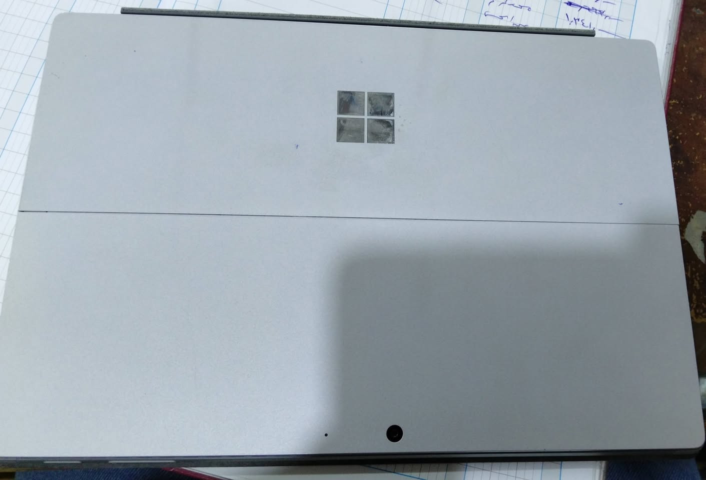 للبيع#
Microsoft Surface 7 Plus (الجهاز مستخدم كلش قليل) 💻
الجهاز غني عن التعريف، أداء جبار ببطارية ممتازة جداً.
المواصفات:

المعالج: Intel core i5 (الجيل 11).
الرام: 8GB.
الهارد: 512GB SSD.
حالة البطارية: 24 دورة شحن فقط (شبه جديد).
الملحقات: الجهاز + الشاحن الأصلي + حقيبة ( بدون كارتون الجهاز )

📍 الموقع: ديالى - بعقوبة.
📞 للتواصل والاستفسار: ***********

تريد صور أكثر للجهاز أو تسأل عن السعر؟ تواصل على الخاص وما نقصر إن شاء الله.
