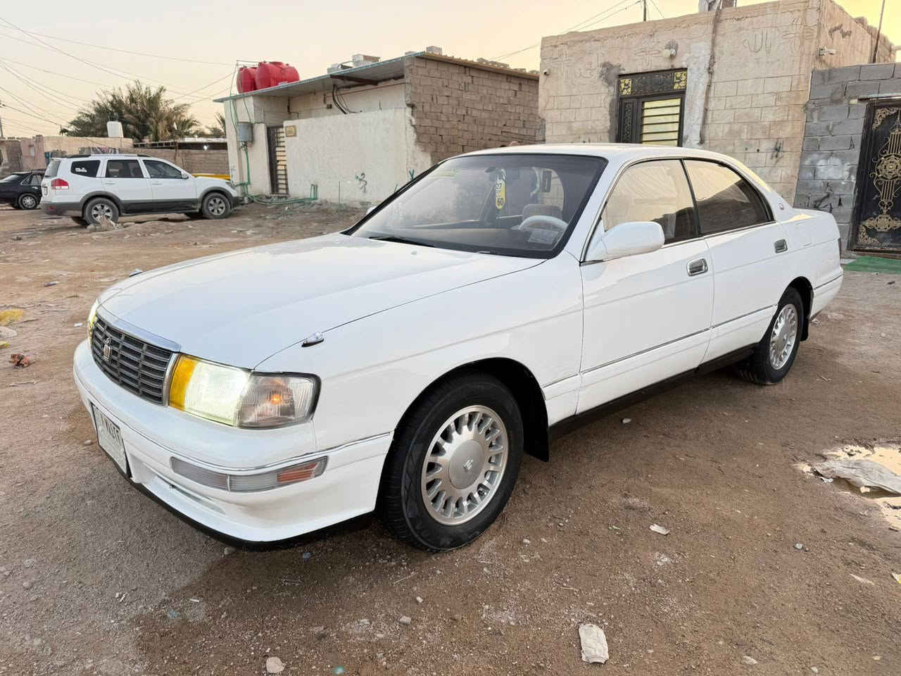 السلام عليكم سيارة بطه فصل  للبيع الموديل 1995 سيارة مكفولة من الضربة والصبغ والكص والنقل جثه سيارة مكينه وكير 2500 جدد غرفة جديده كهربائيات كلها شغاله تخم تاير ستوه مبدله جديد حداده جديده رقم سيارة بصرة اليف مشروع وطني سنوية مجددة الغاية 2027 
تبريد ثلج امامي وخلفي مكان بصرة والسعر 69 واللاستفسار على الرقم *********** الزبير, البصرة
