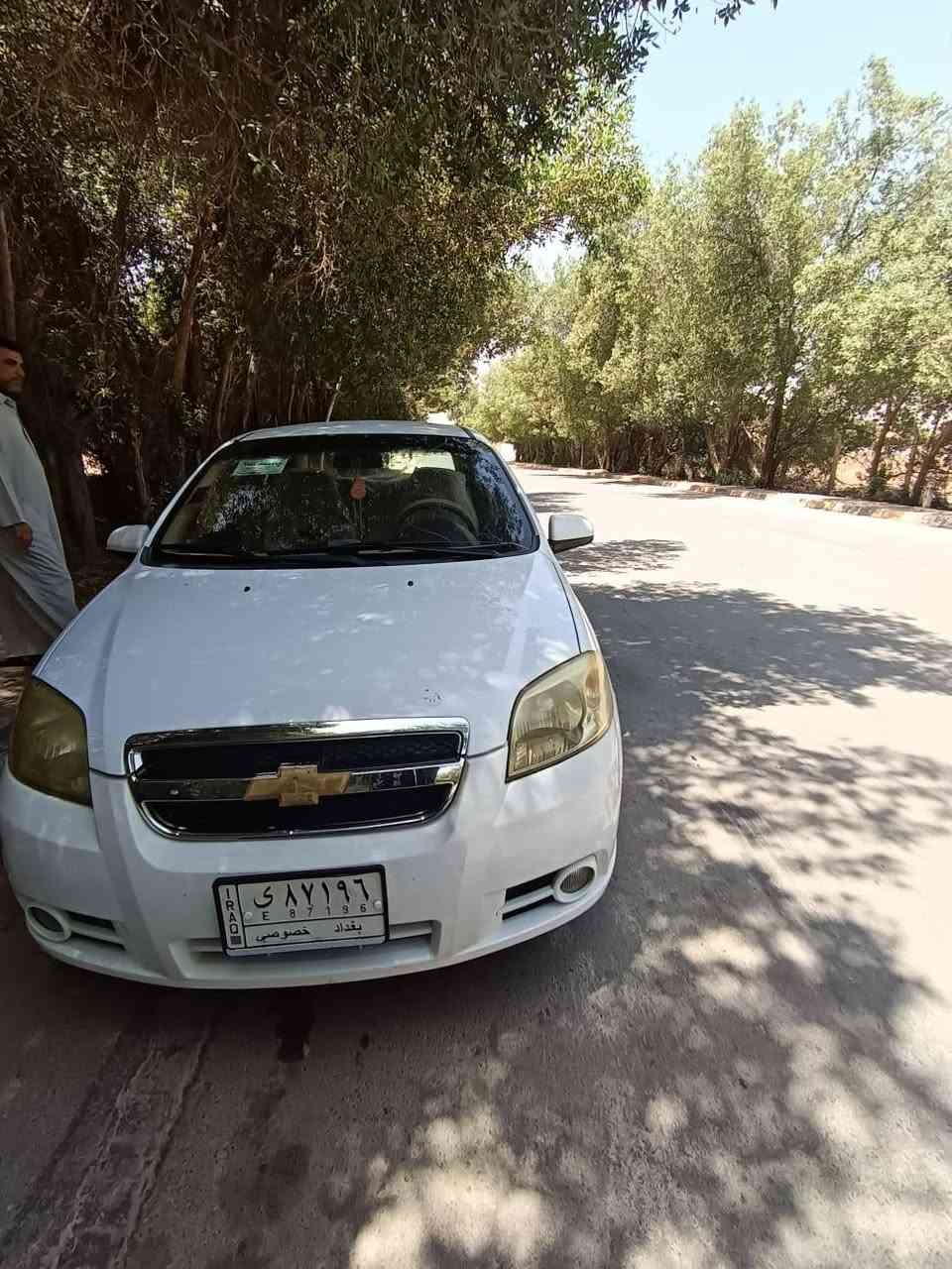 السلام عليكم افيو ٢٠١١مفتوح بيها بارد قليل كلش باب الصدر والباقي كفاله تبريد شغال حداديه جديده تخم تاير جديد ماشيه ١١٩ حقيقي رقم بغداد مشروع وطني بأسمي مداور ثاني يوم السعر ٨٥ وبيها مجال قليل الشراي يتصل ***********
