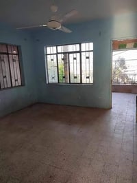 بين سوق موصل ومطعم أبو ليلى • ٢٠٠م • ٣ غرف نوم