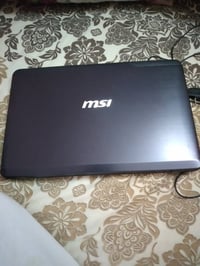 لاب توب • مستورد • استعمال خفيف