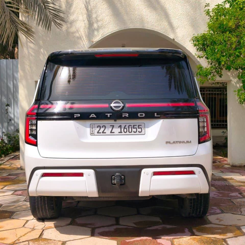 للبيع – نيسان باترول بلاتينيوم 2025
فول مواصفات (Two Color – السقف أسود)

 المواصفات:
المحرك: 3500 سي سي — 6 سلندر توين تيربو 
الويل: 21 إنش كروم فاخر 
     فئة بلاتينيوم الأعلى تجهيزاً 
• دخول وتشغيل بصمة 
• شاشات أمامية وخلفية 
• كراسي جلد فاخر  مع مساج كشنات كهربائية مع تبريد وتدفئة 
• نظام صوت Bose المحيطي 
• كاميرات 360 درجة + رادار أمامي 
• تحكم كامل بالستيرن + مثبت سرعة ذكي 
• إضاءة LED أمامية ونهارية 
• دبل ثقيل وخفيف + نظام قيادة متعددة الطرق 
فئة بلاتينيوم فول – أعلى فئة

سيارة جديدة مكفولة من كل شيء

تضليل 80% نافذ لغايه 6 اشهر 

ماشية فقط 35 الف كم

نظام جكات هيدروليك

وارد خليجي
السيارة نظيفة جداً وجاهزة
للاستفسار ‭0780 744 4888
