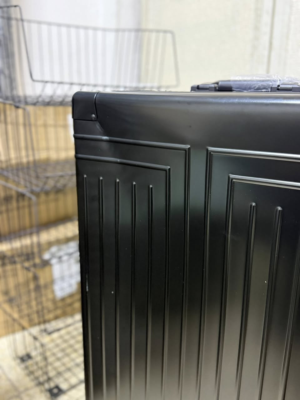 جنطة حديد بالكامل القياس الكبير الارتفاع 75cm في العرض 45 cm وزن ثقيل بيها مشكله القفل لي بالنص ما اعرف شلون ينقفل  الباقي طبيعي السعر 55 الف على الفحص المهتم يدخل خاص


**إذا كنت صاحب هذا الإعلان وتريد حذفه لأي سبب، رجاءا أرسل رسالة إلى الدعم الفني**