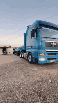 مان تيكه موديل ٢٠٠٧
مكينه انجكتر ٤٤٠ هاف لاصرف ولا بخار
ثلاجه تبريد 
كير عادي 
سنويه لل ٢٩ هزه ما ساقطه 
سياره مكفوله من الدعاميه للدعاميه 
للاستفسار ***********
مكان السياره ديالى
