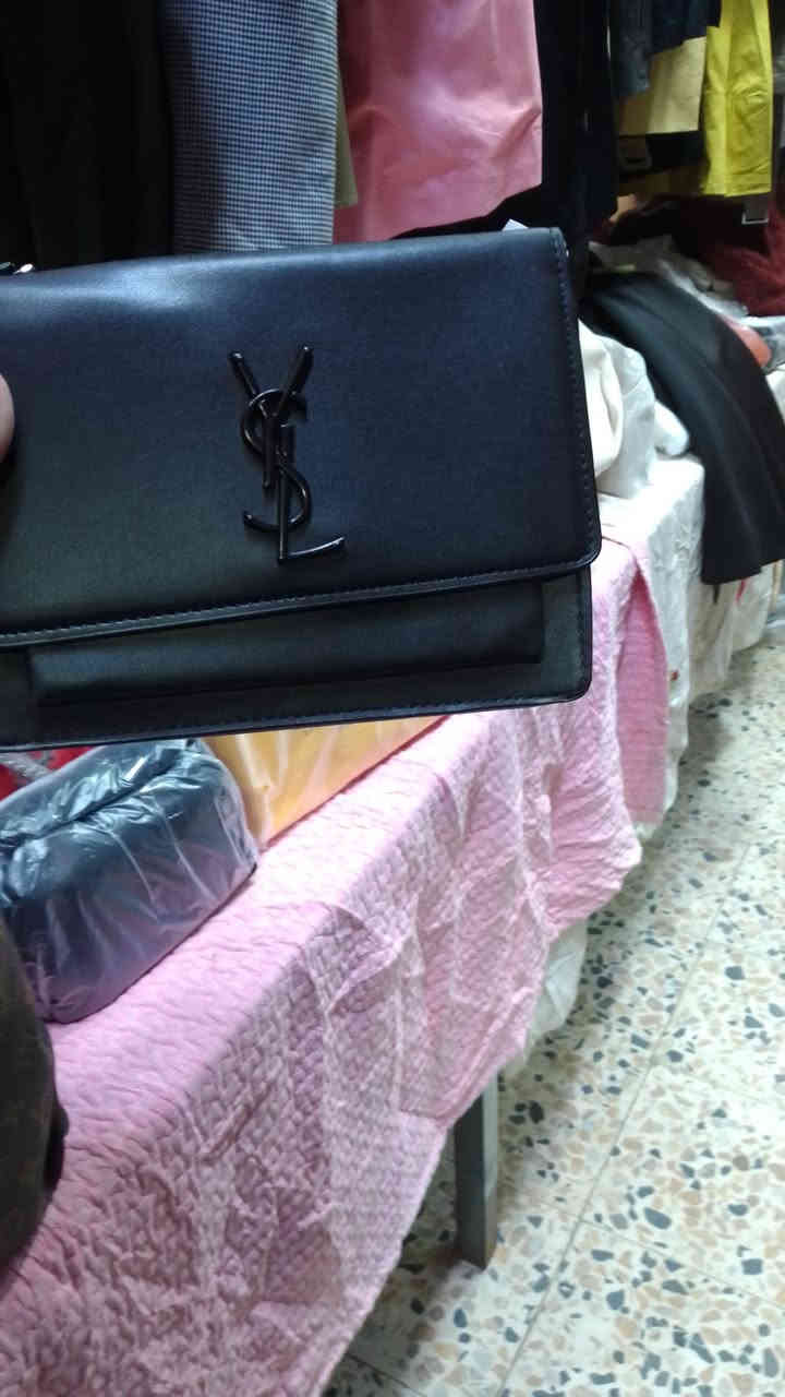 يالله سلام عليكم باجر كصر جديد محلات الحاج أبو سلام الصبح الساعه8صبح العنوان المحموديه صحت الطلاب قرب الحدادين محلات الحاج ابو سلام يوجد لدينا اطفال بيبي قميص نسائي بشت صايه فروه نسائي كلبيه فستان ملابس داخليه الحاف ريكوت كوت نسائي  الستفسار رقم الهاتف *********** محمد الكويتي
