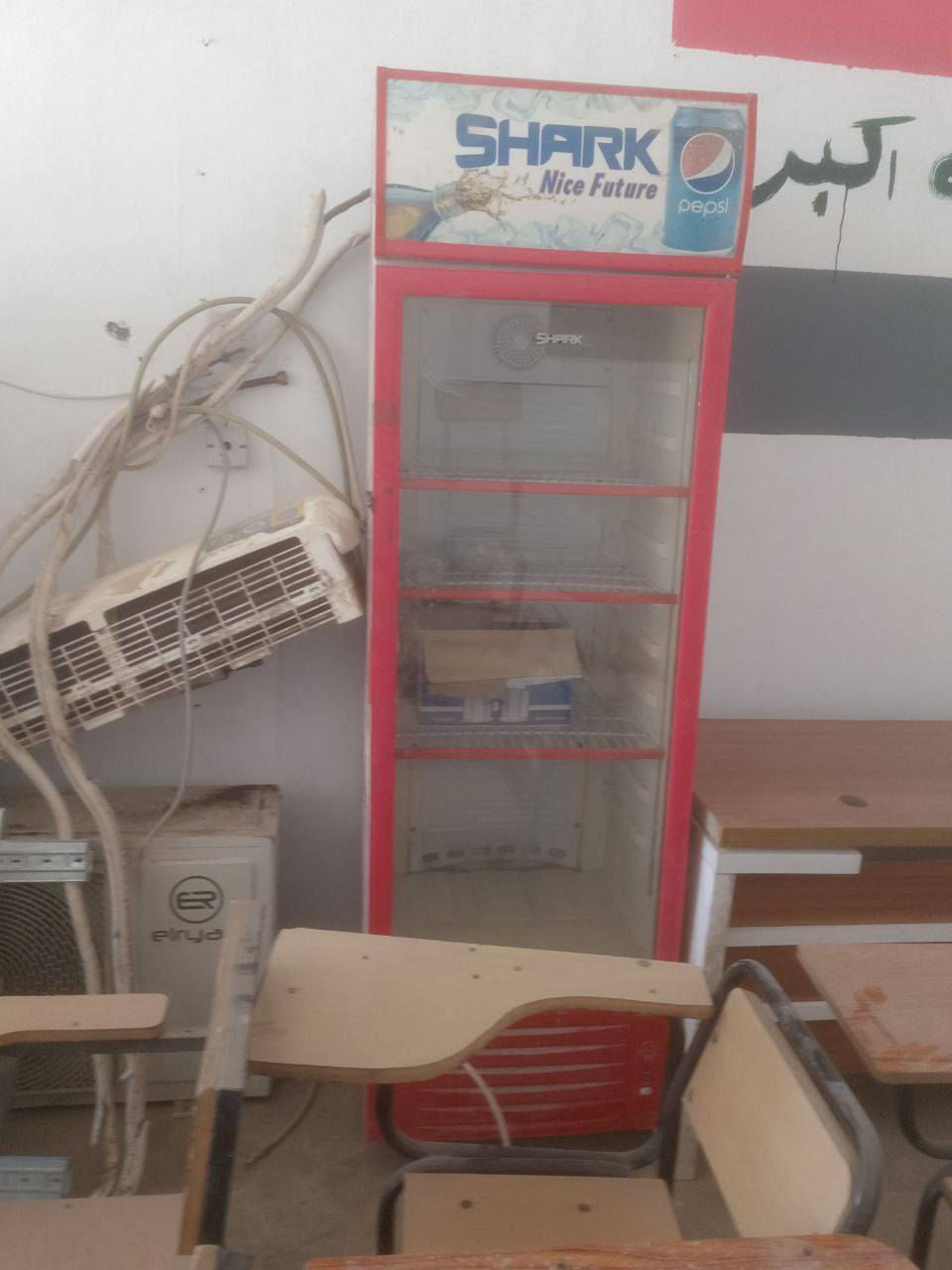 اغراض مستعملة ونظيفة للبيع للاستفسار الاتصال على الرقم ***********
