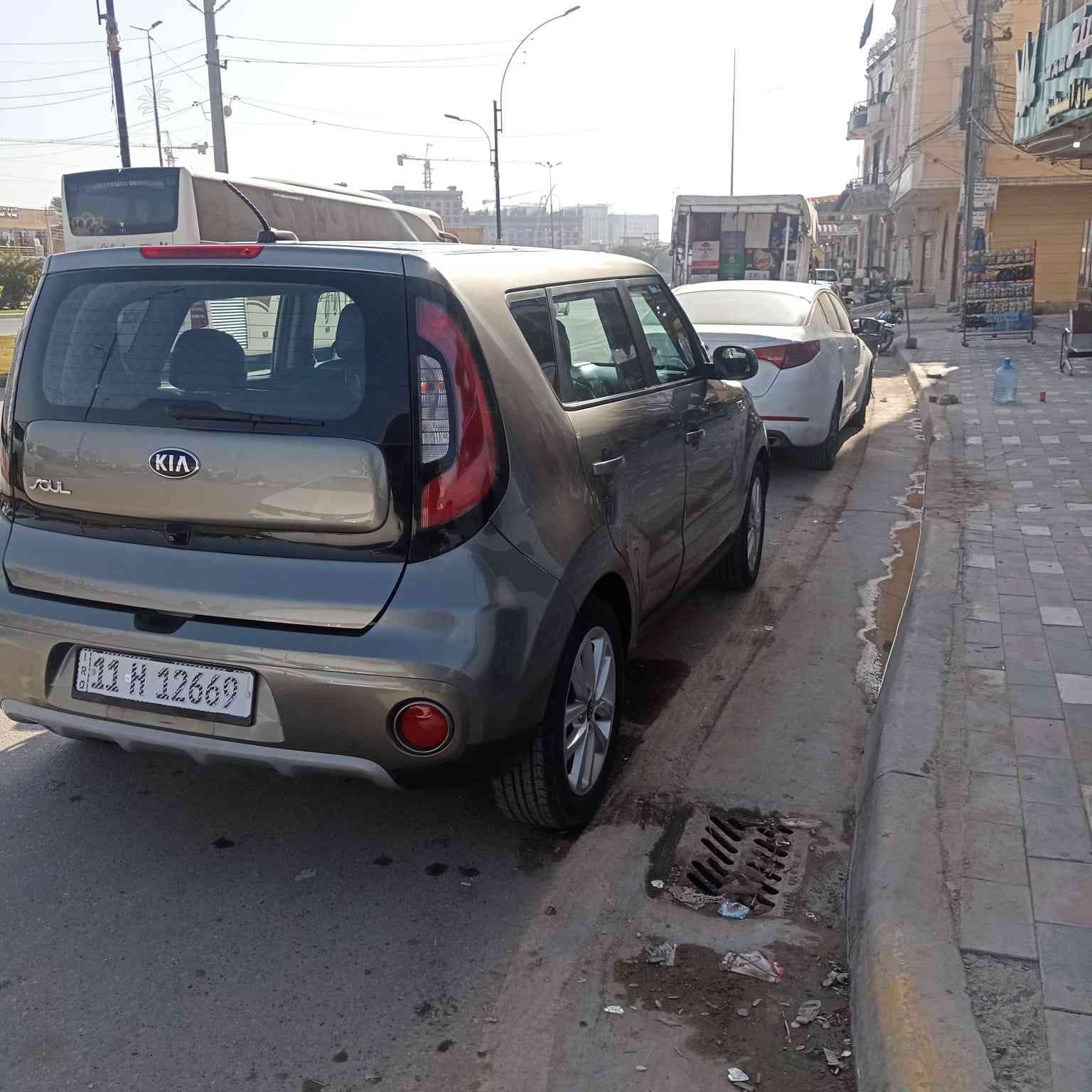 سلام عليكم مرخصة الادمن كيا صول مديل 19 كير ومكينه مكفولات وبضمانتي سياره نضيفه كلش ومداريه
مبدل بيه جاملغ ايمن بس والبنيد راجع نفسه مصبوغ
السعر اتصل وتدلل ***********
