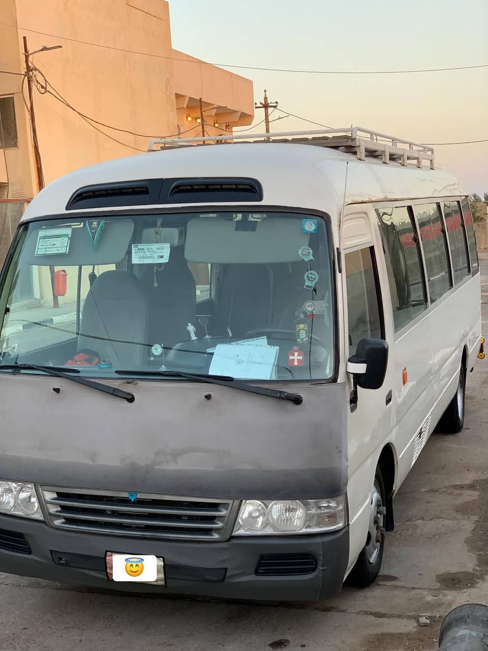 ‏سلام عليكم سيارة كوستر للبيع 2015 تخم تاير قير أكسنت محرك كفالة دوشة فول العنوان بصره ‭0783 945 4524‬ 
‭0774 541 1505‬ ￼ ‭
