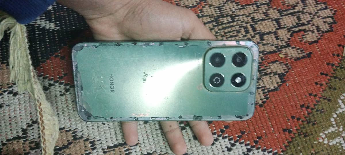 هونر اكس  b6x جهاز كلشي شغال بي ذاكرتة 256 جهاز بي فقط كسر بل بلازمة ما مثئر على الامس 
جهاز سلس ومرتب  سعرة 75وبي مجال شراي يجي خاص ويشلع عيوني


**إذا كنت صاحب هذا الإعلان وتريد حذفه لأي سبب، رجاءا أرسل رسالة إلى الدعم الفني**