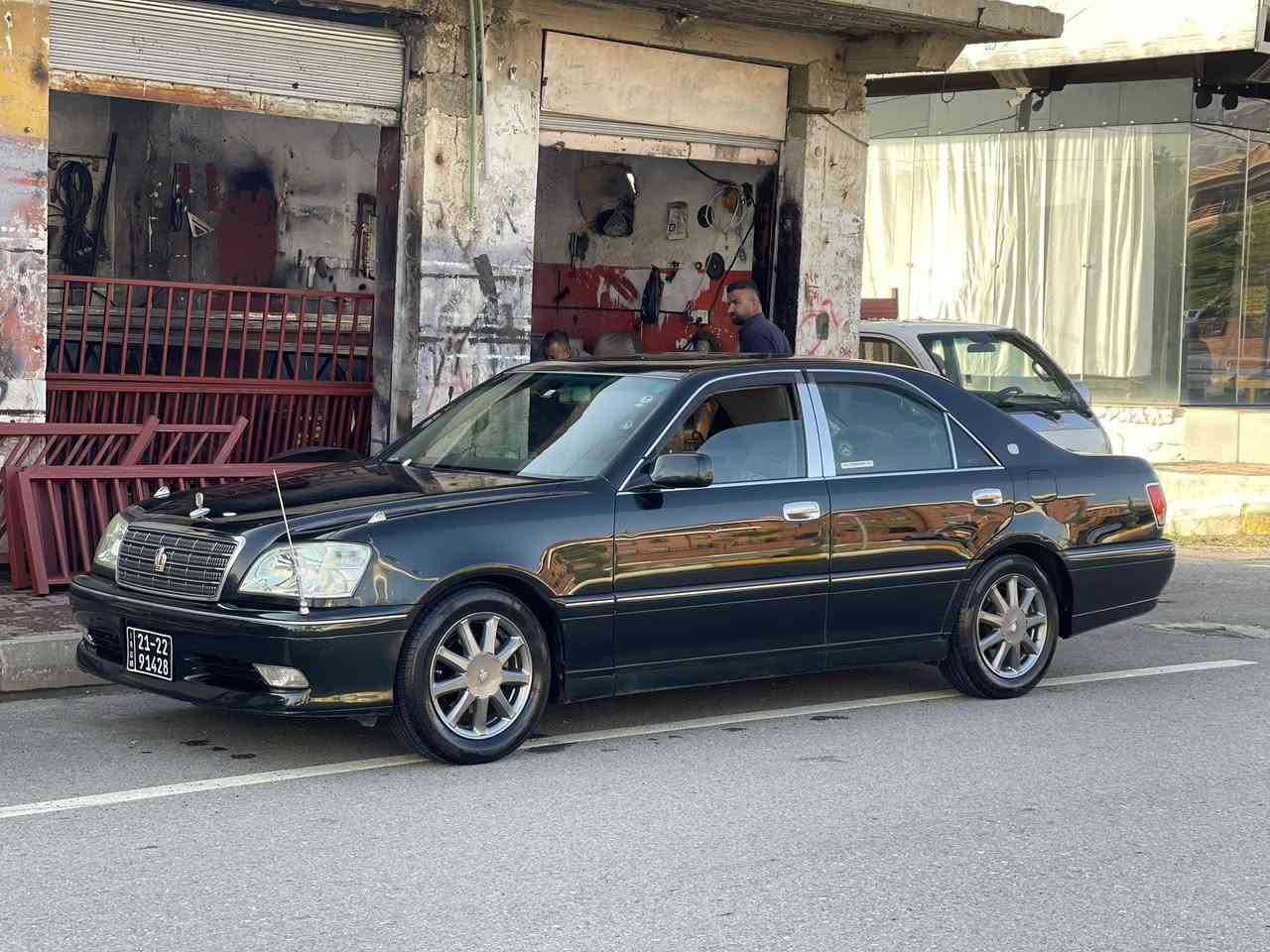 مەلیکە موس ٢٠٠٣ تاقانە
4دووگمە فوول بەس سلاید و جلد نییە
ڕەنگی زەیتونی تۆخە زۆر تایبەتە
مەکینە ١٧٥دیفۆر گەورە
گێج ئەلکترۆنی 
دەژبل نەجەف
ناو زەرد
سلاجە
تەبرید مەرکەزی 
تەبرید سارد و گەرم لەجیا 
تەعدیل سورعە
سوکان کارەبا
چوار کوشن کارەبا
کوشنەکانی عەکسکراوەتەوە وەک بیلادی
چوارجام ئۆتۆ
پەردە 
ئاوینە کارەبا 
پێش و دوا کریستال لایتەکان لەکاتی کوژاندنەوە ئەخەویت 
چوارتایە و ویلی نەجمە لۆک
دوو پارچەی ئەوروپا بۆیاخە
هەموو گیانی بەشەرت سەیارەی مالی خۆمە 
ڕۆنی مەکینە و هایدرۆلیکی گێڕ و سۆیل ئەکسل تازە گۆڕاوە 
٥٤ گلا و مەجالێکی کەمی تێدایە 
لەهەلەبجەی شەهیدم
مشتەریت تێل بکە لەخزمەتام 
***********
***********
