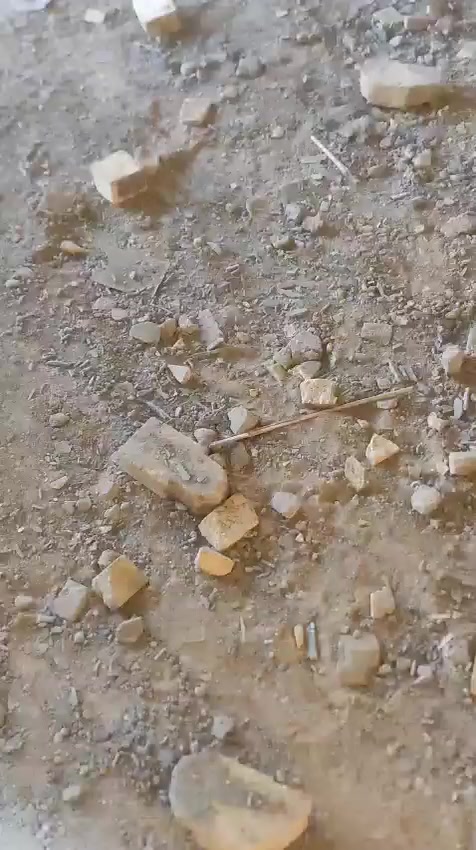 السلام عليكم هيكل للبيع حي العسكري دوانم الازم مقابل اساله الماء الشارع العام مساحه 200 متر سند 25 اي  استفسار  سعر البيت 66 قفله بيع مستعجل على الشراي اتصال على هذا الرقم  ***********
